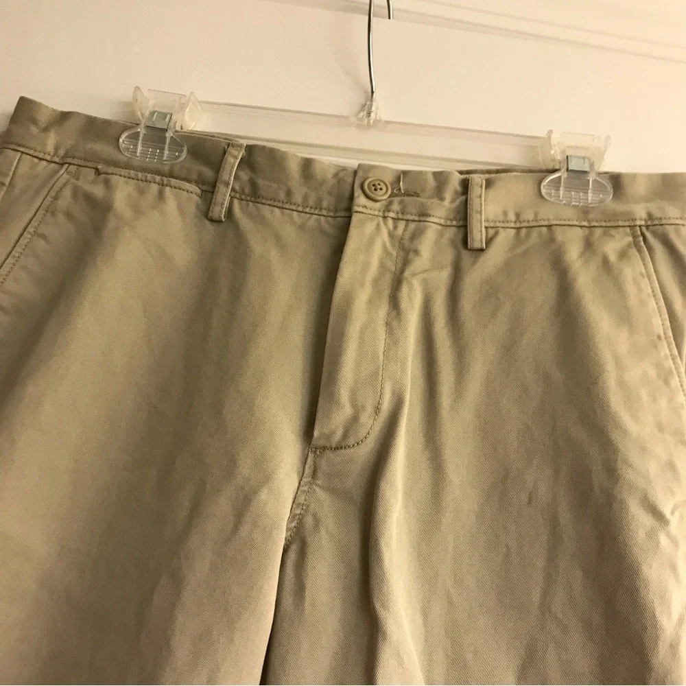 ⚓️J CREW Broken In Khaki’s